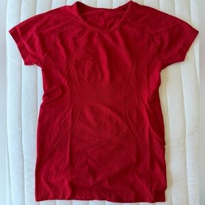 lululemon oxford red swiftly tech